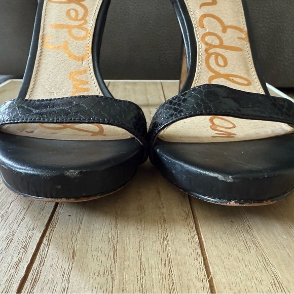 Sam Edelman Heels Size 7.5 Eleanor Black Snake Print Ankle Buckle Strap Open Toe - Picture 10 of 10
